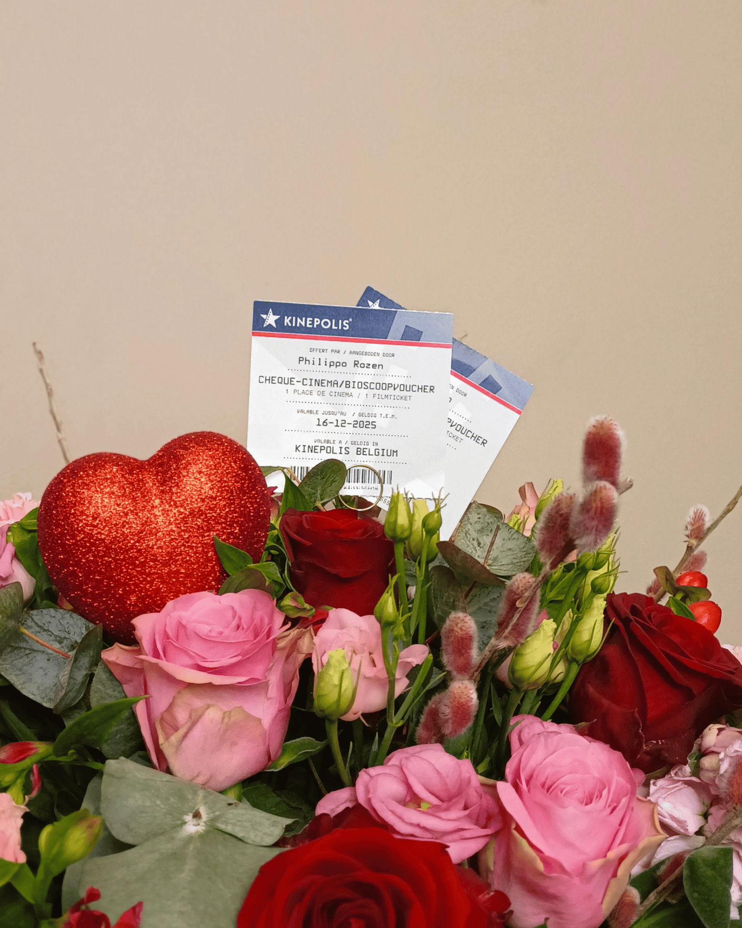 Boeket Cupido met cinematickets